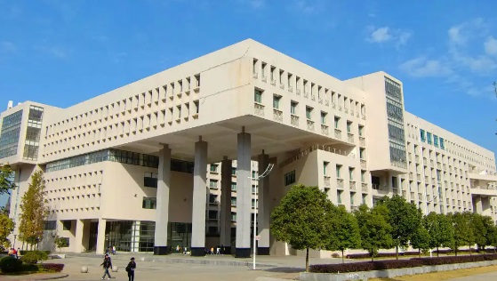 湖北工业大学建筑图.jpg
